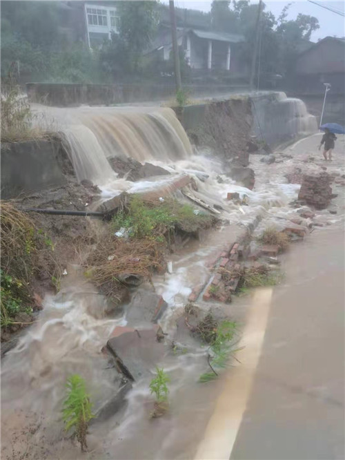 达州市开江县出现区域性暴雨天气过程